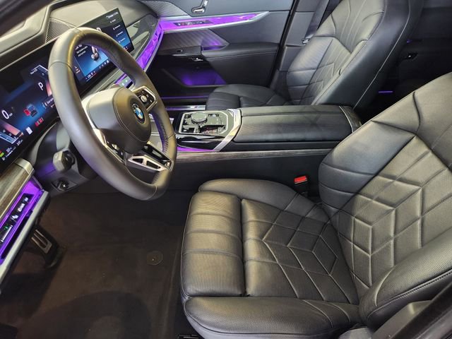 Used 2025 BMW 740i RWD image 14