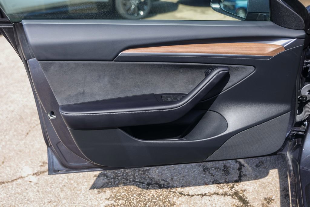 Used 2023 Tesla Model 3 Standard Range RWD image 19