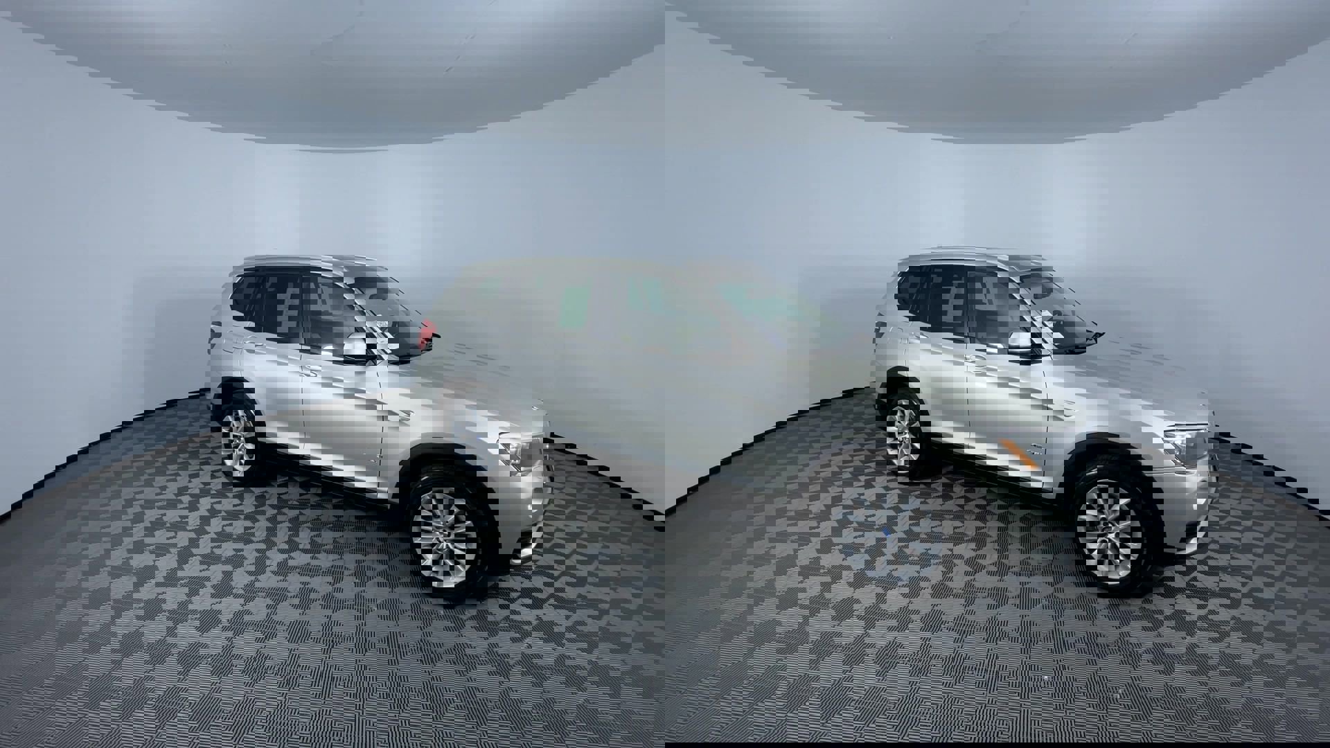 Used 2015 BMW X3 xDrive28i image 2