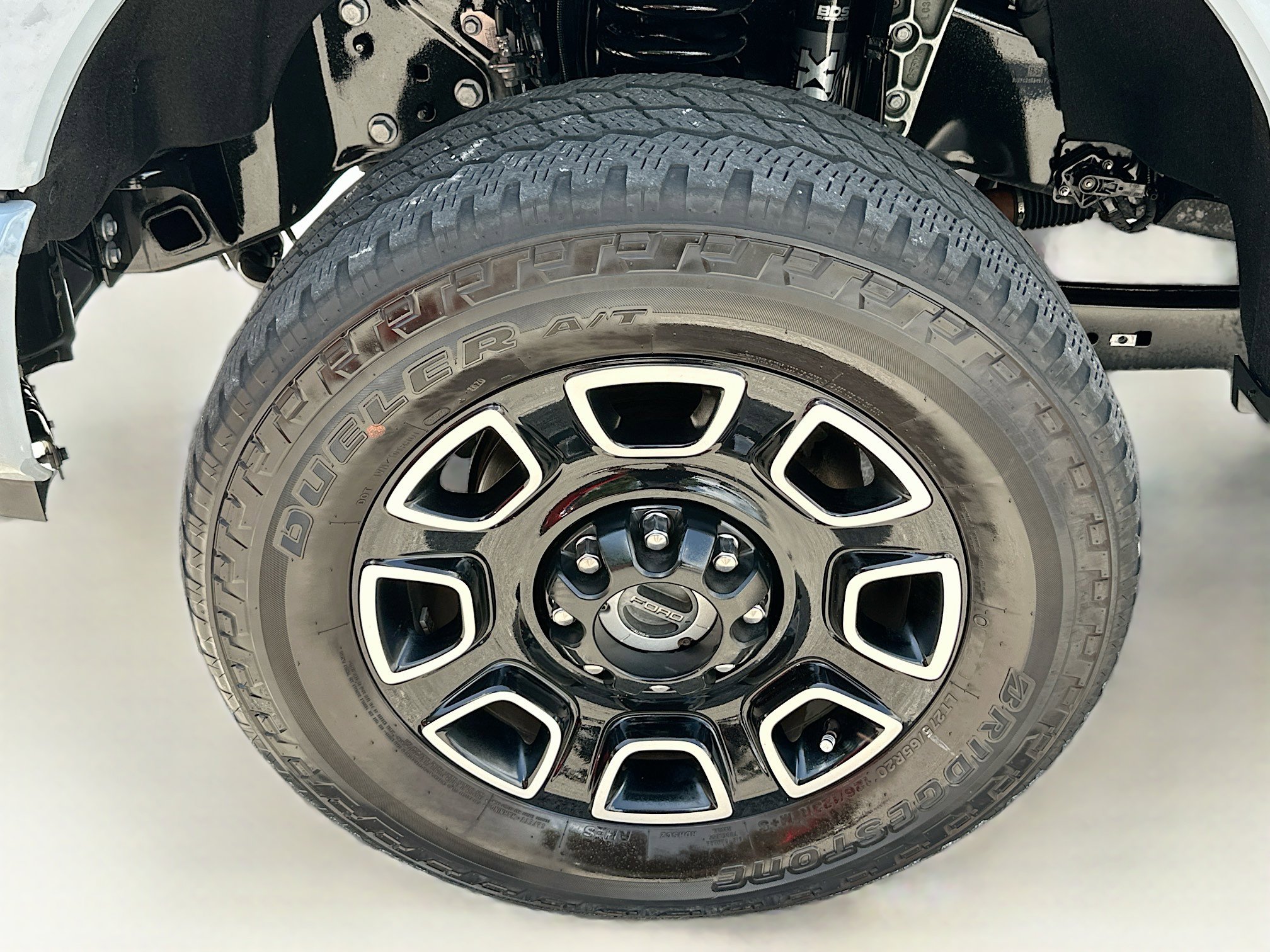 Used 2024 Ford F250 Platinum w/ FX4 Off-Road Package AWD/4WD image 35