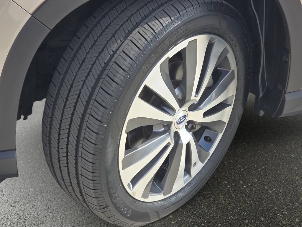 Used 2019 Subaru Ascent Limited AWD/4WD image 36
