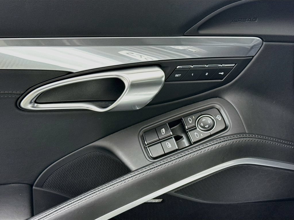 Certified 2025 Porsche 718 Boxster GTS RWD image 18