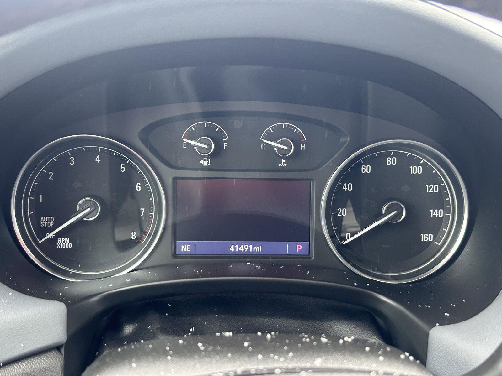 Used 2022 Buick Enclave Essence image 11