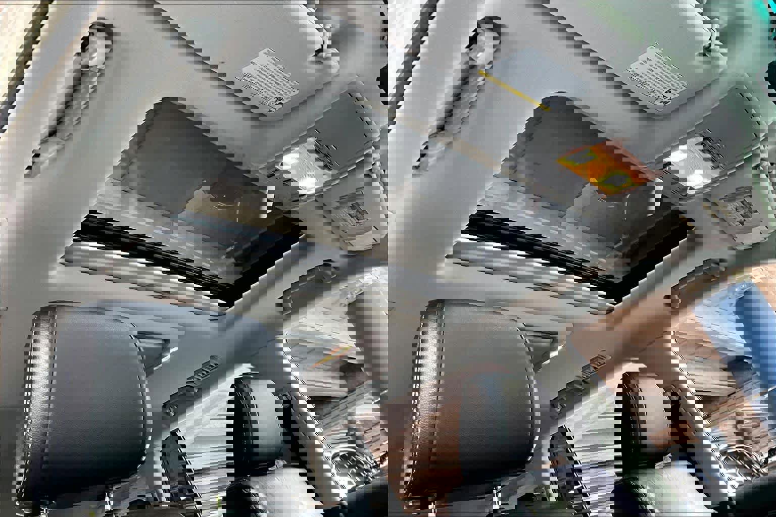 Used 2015 Toyota Land Cruiser AWD/4WD image 13