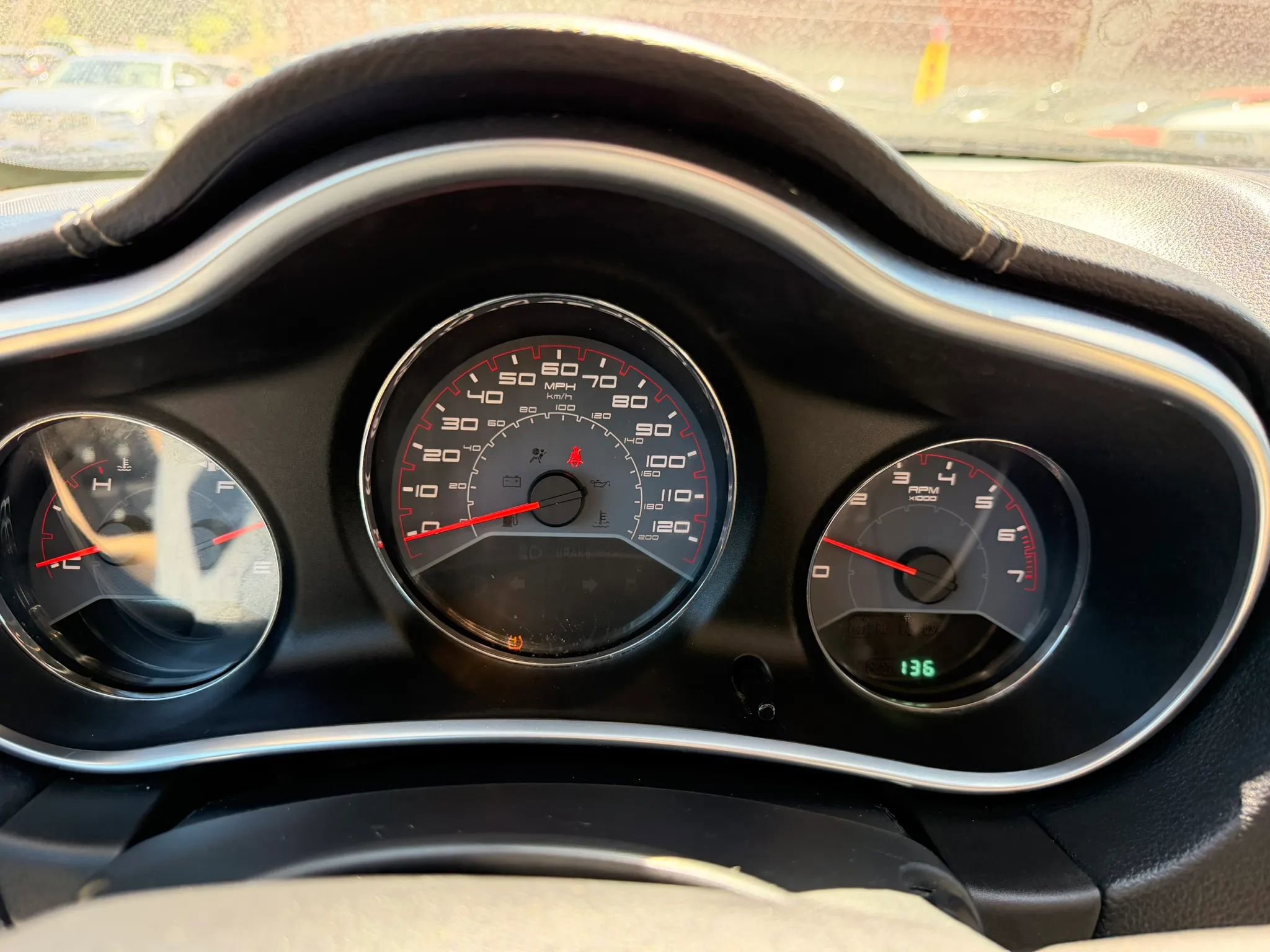 Used 2013 Dodge Avenger SE FWD image 11