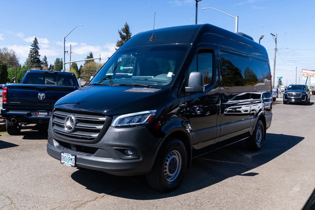 Used 2023 Mercedes-Benz Sprinter 2500 image 3