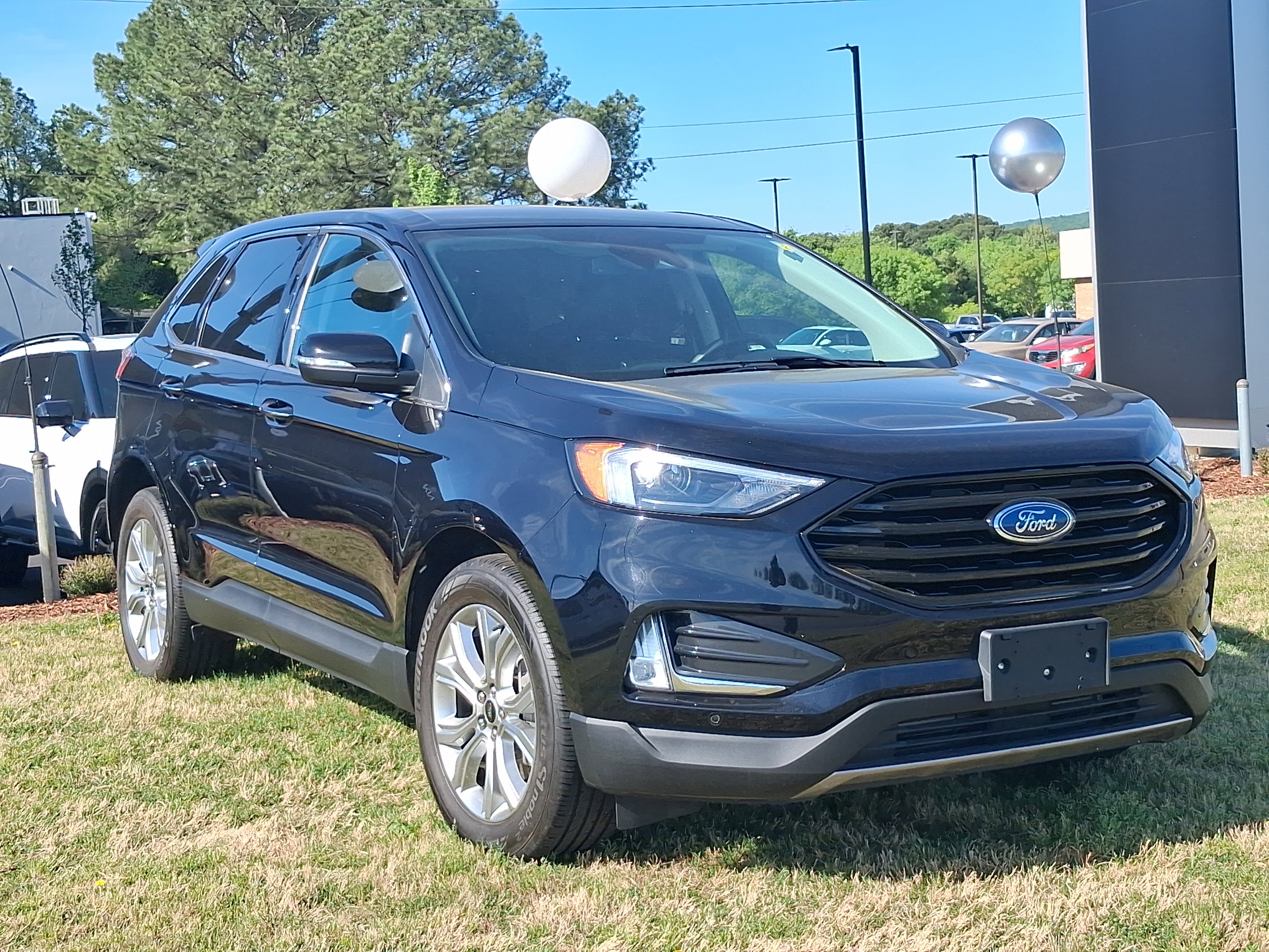 Used 2024 Ford Edge Titanium AWD/4WD image 1