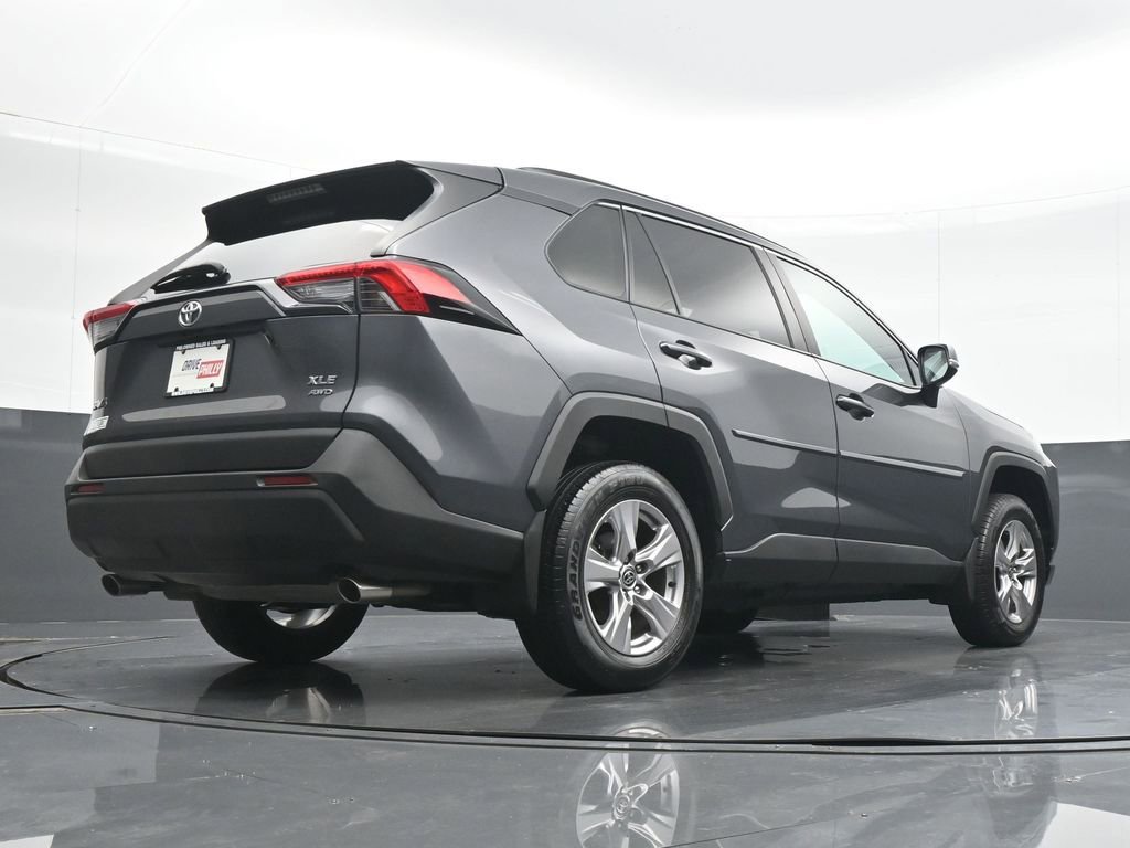 Used 2022 Toyota RAV4 XLE w/ Convenience Package image 21