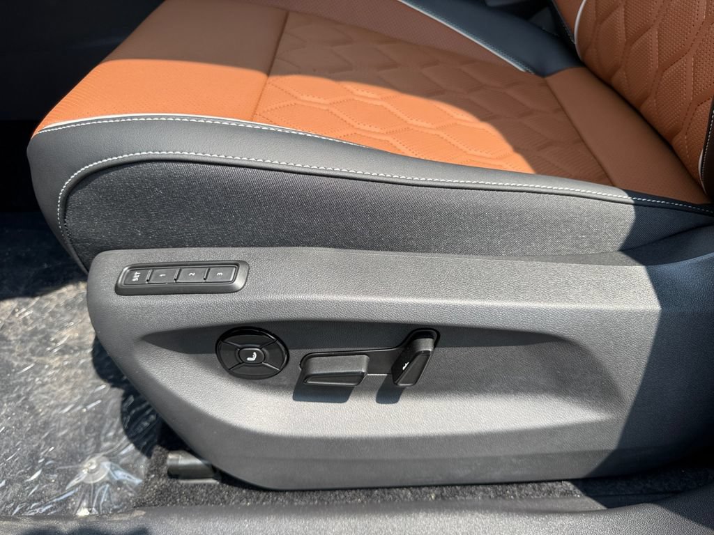 New 2026 Volkswagen Tiguan SEL R-Line AWD/4WD image 10