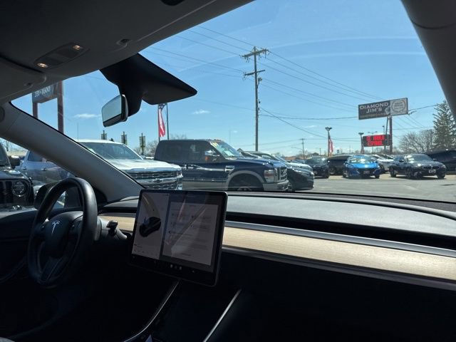 Used 2020 Tesla Model Y Long Range image 18