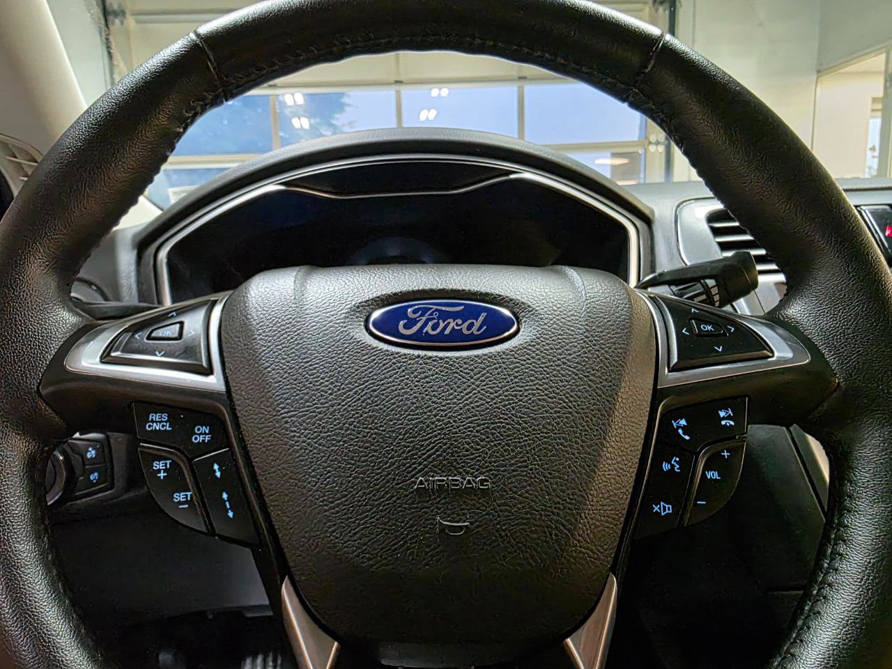 Used 2016 Ford Fusion Titanium AWD/4WD image 28