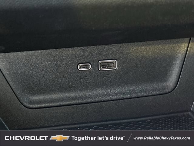Used 2025 Chevrolet Equinox LT FWD image 18