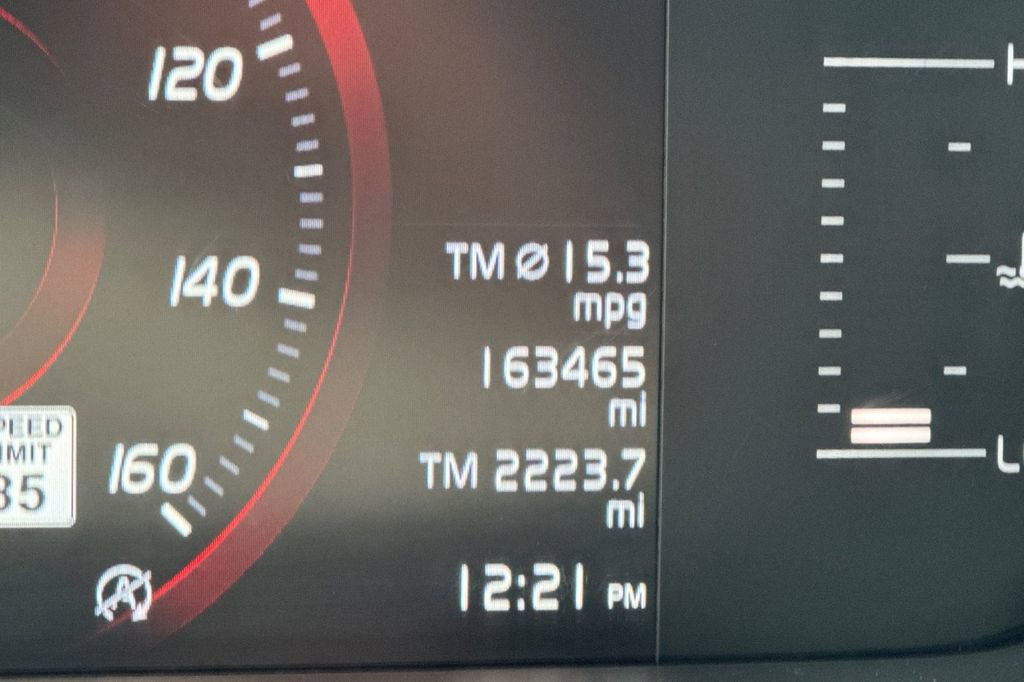Used 2018 Volvo XC90 T5 Momentum w/ Convenience Package image 28