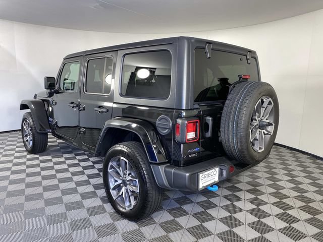 Used 2024 Jeep Wrangler Unlimited AWD/4WD image 6