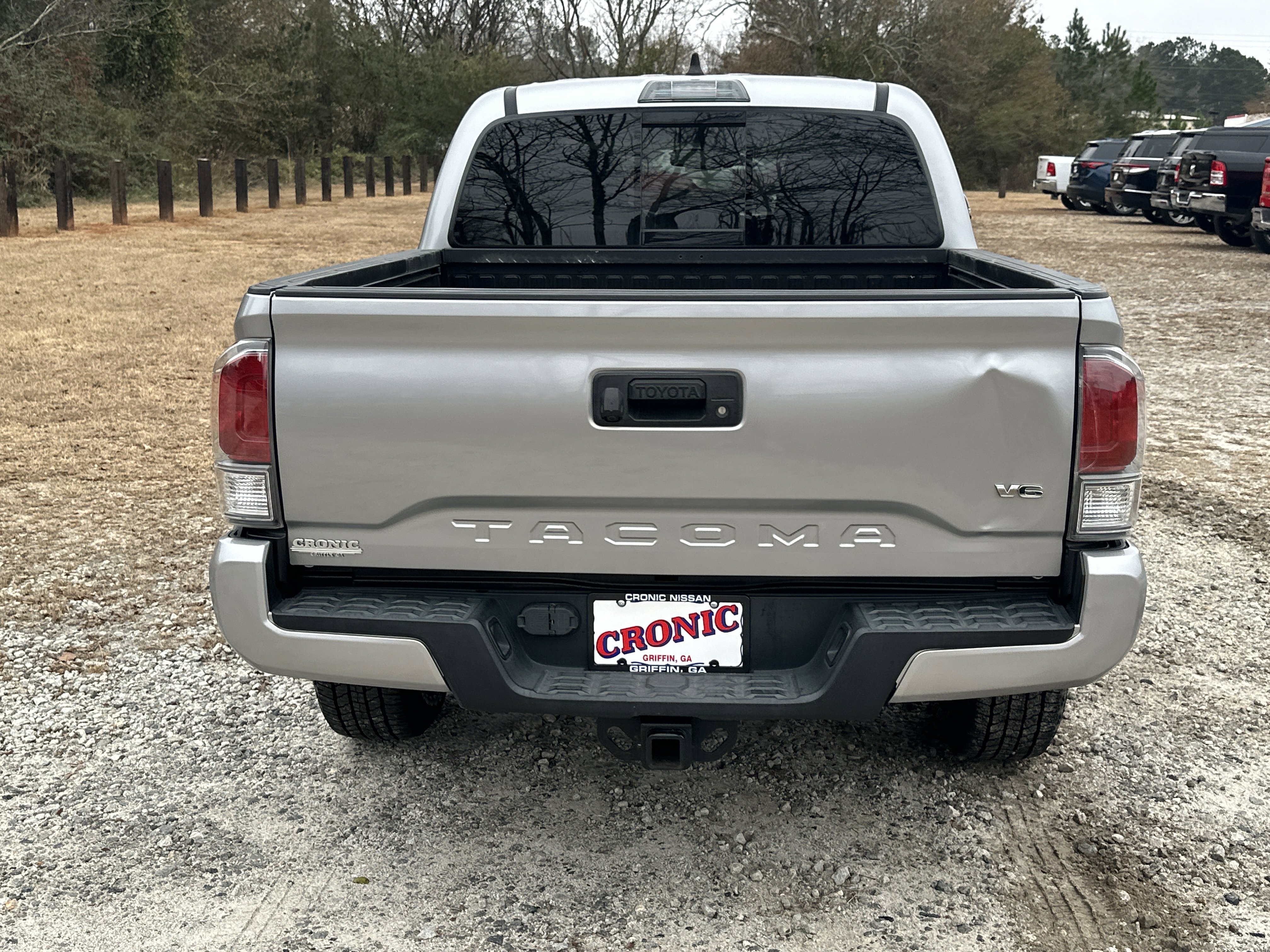 Used 2020 Toyota Tacoma TRD Sport image 6