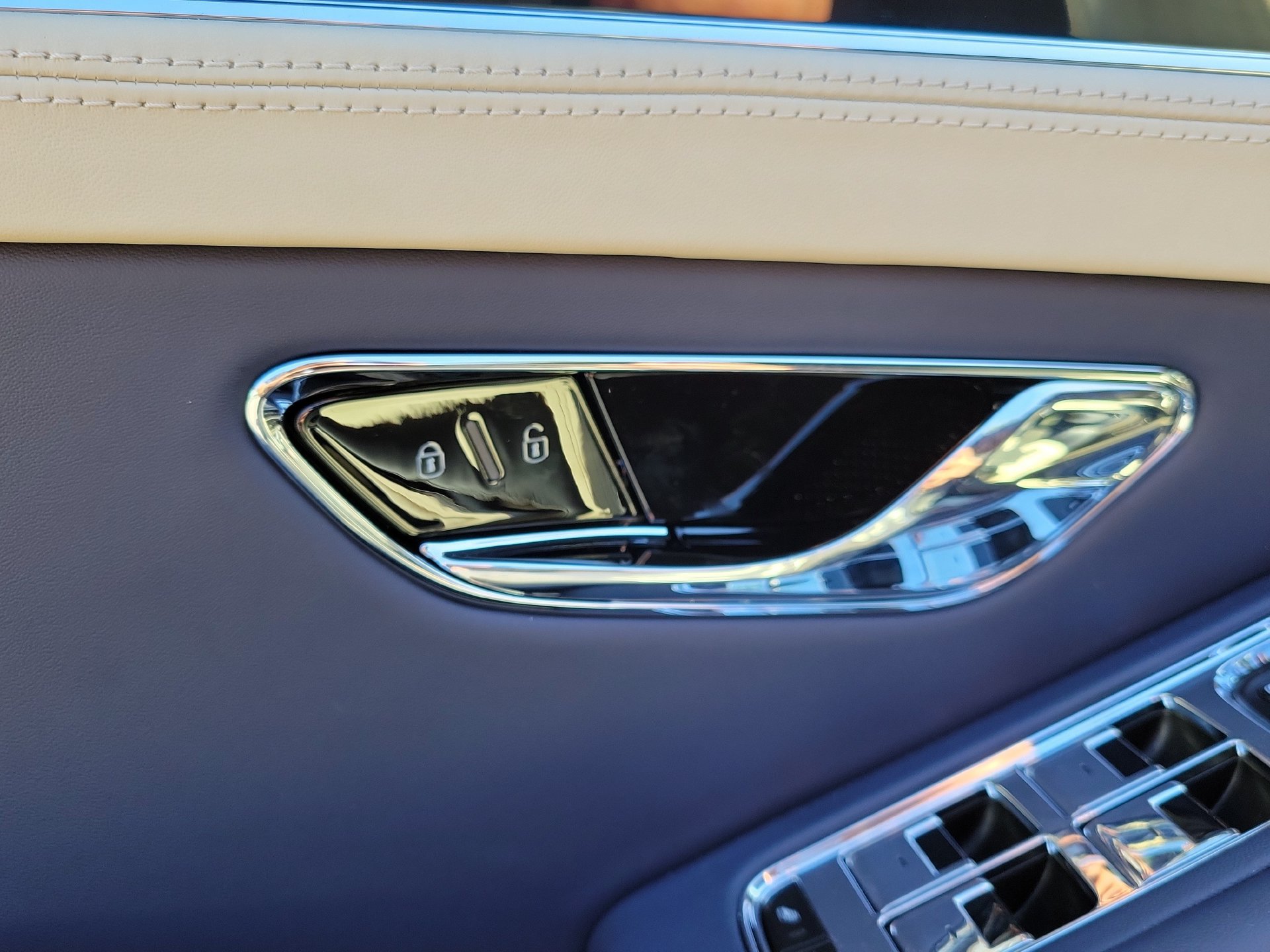 New 2026 Bentley Continental GT AWD/4WD image 25