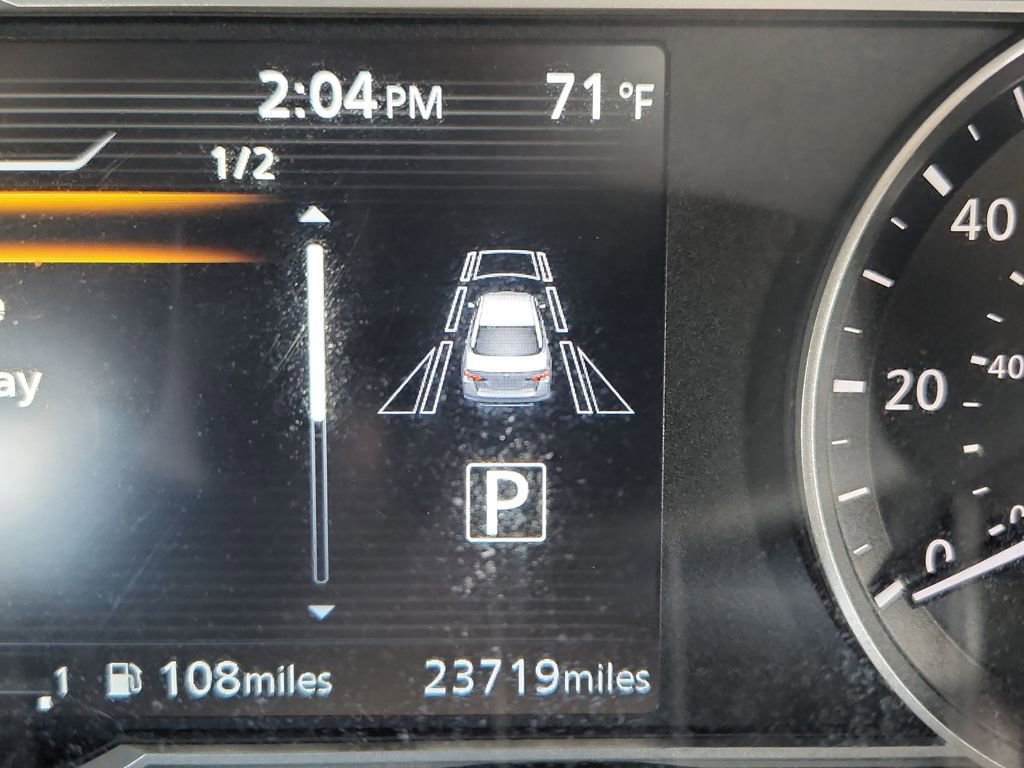 Used 2025 Nissan Versa SV image 26
