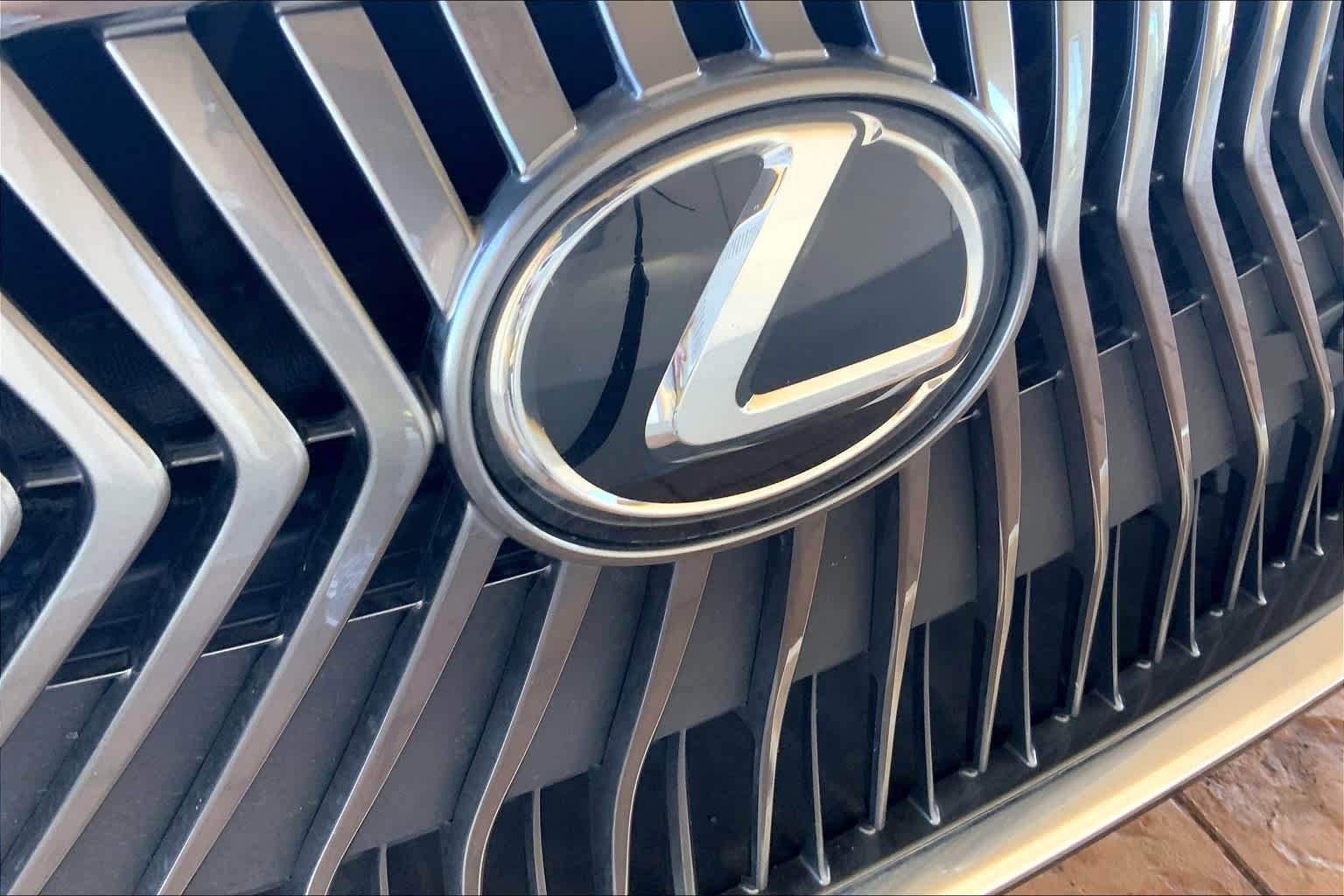 Used 2019 Lexus ES 350 w/ Premium Package FWD image 29