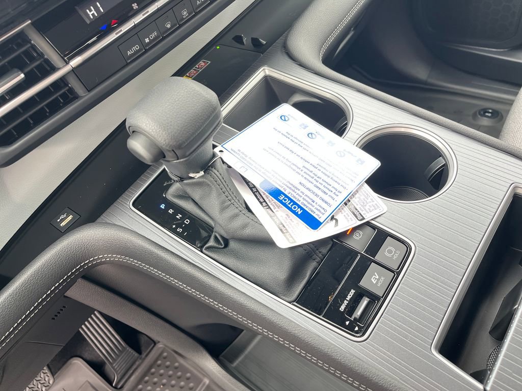 New 2025 Toyota Sienna LE image 24