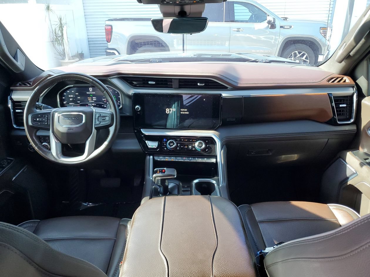 Used 2023 GMC Sierra 1500 Denali w/ Denali Reserve Package AWD/4WD image 12