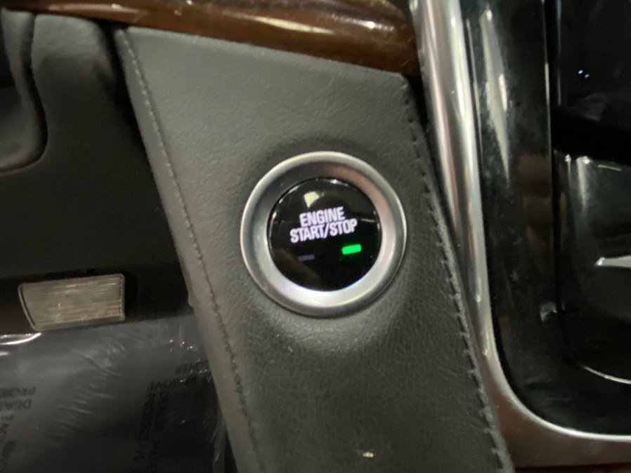 Used 2019 Cadillac Escalade ESV Premium Luxury image 29