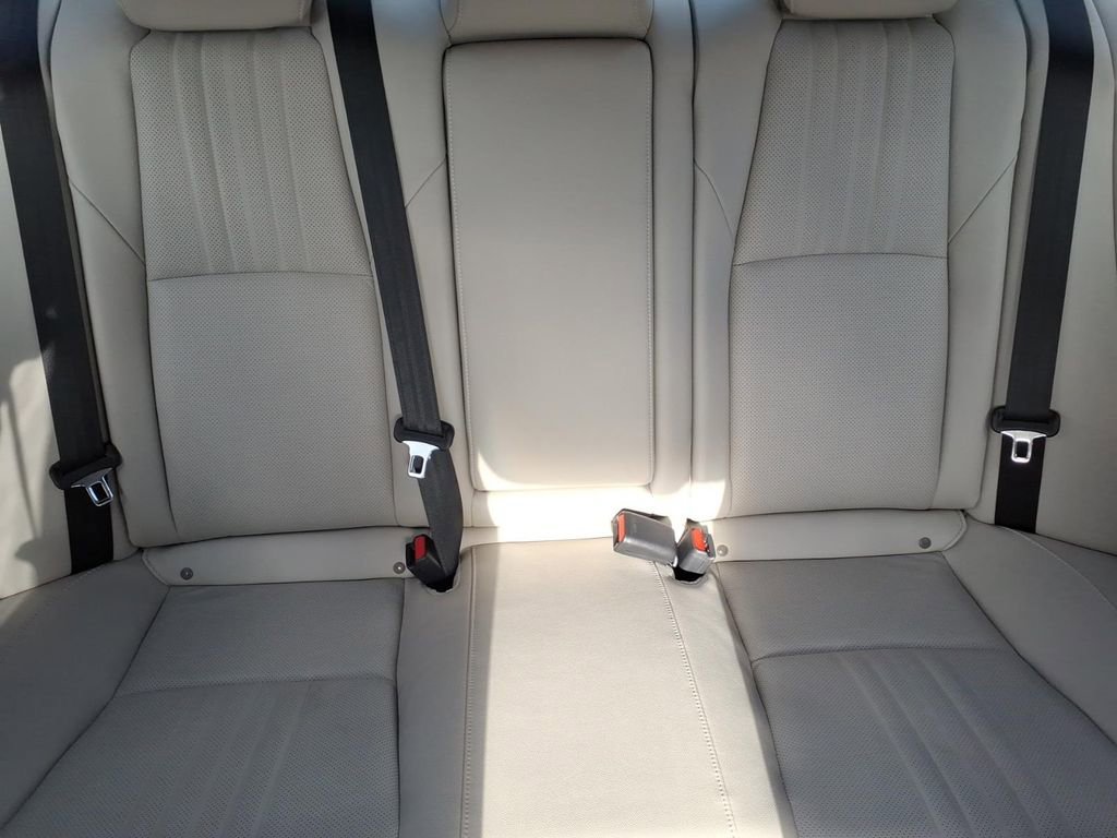 Used 2021 Honda Accord EX-L image 18