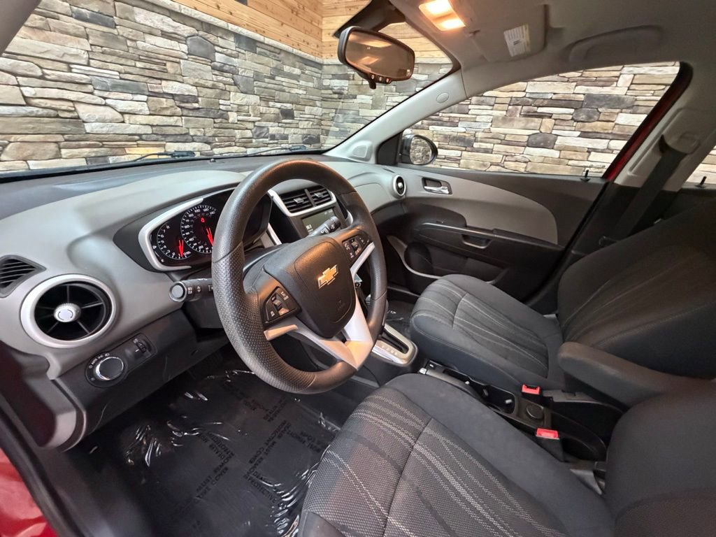Used 2017 Chevrolet Sonic LT FWD image 10