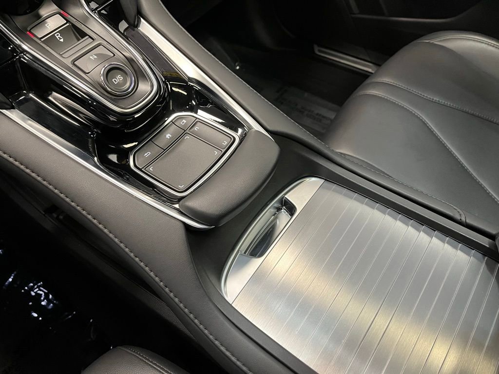 Used 2024 Acura RDX SH-AWD image 7