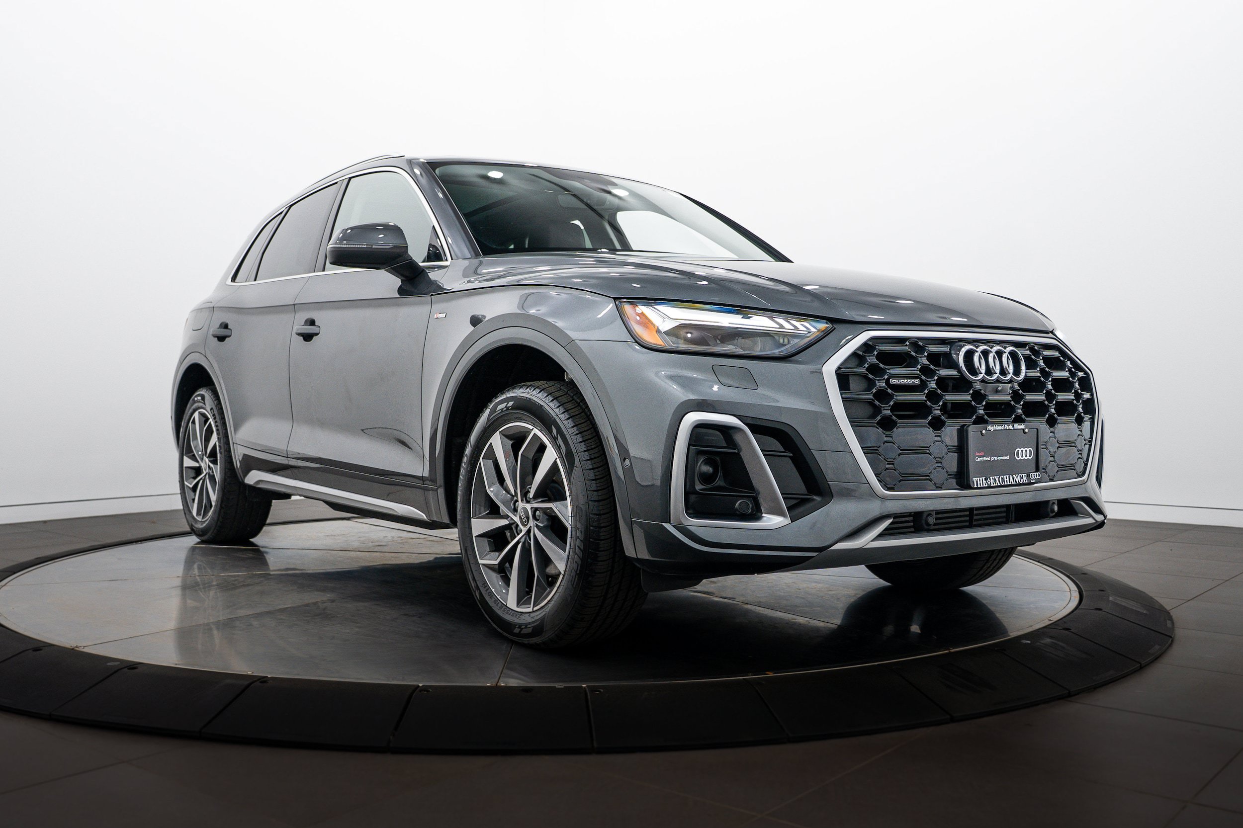 Certified 2023 Audi Q5 2.0T Prestige w/ Prestige Package AWD/4WD image 1