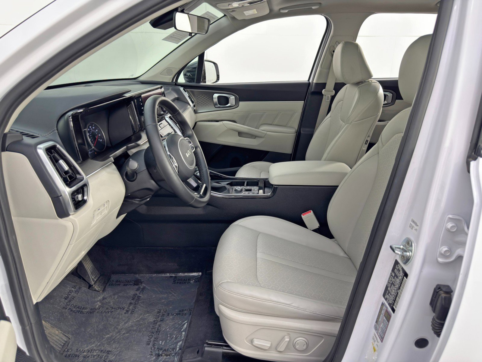 Used 2022 Kia Sorento SX image 16