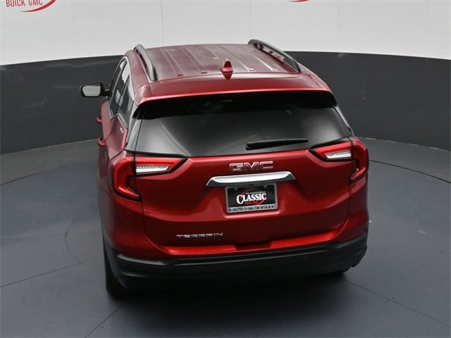 Used 2023 GMC Terrain SLE w/ Driver Convenience Package image 23