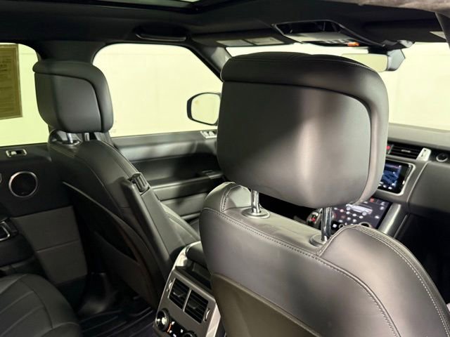 Used 2019 Land Rover Range Rover Sport HSE AWD/4WD image 31