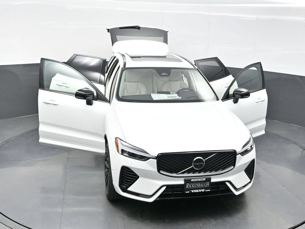 New 2026 Volvo XC60 T8 Ultra w/ Climate Package PRO AWD/4WD image 54