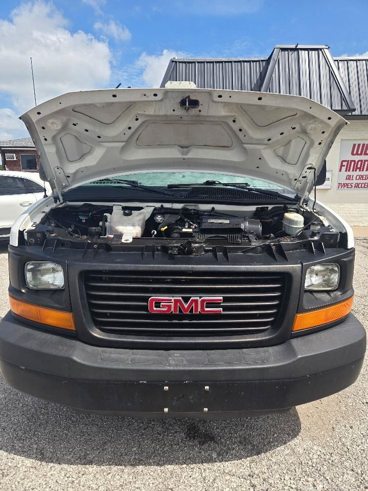 Used 2014 GMC Savana 3500 RWD image 26