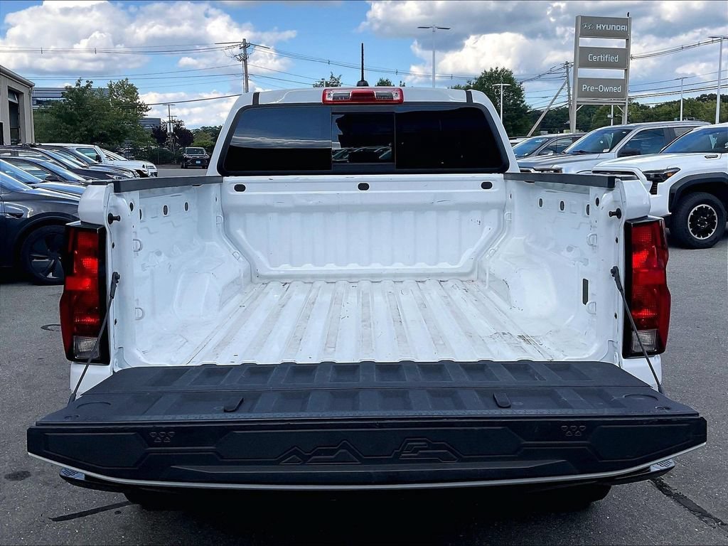 Used 2025 Chevrolet Colorado Trail Boss AWD/4WD image 31
