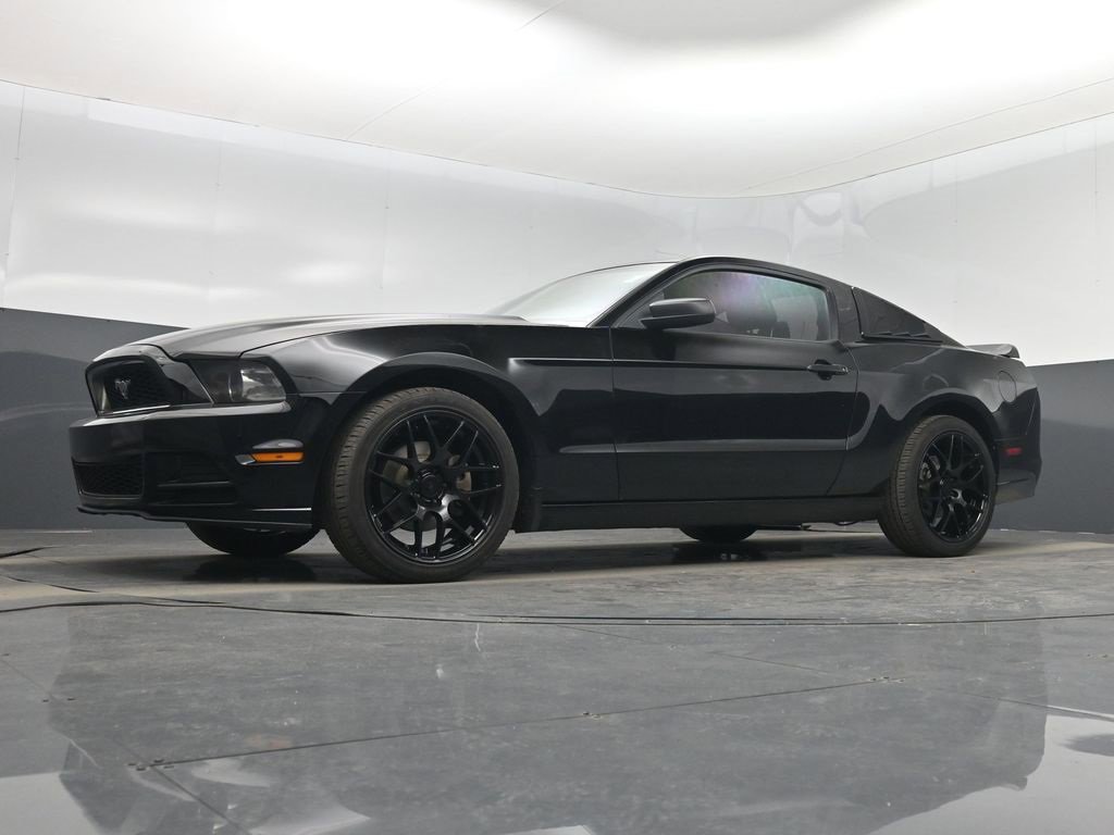 Used 2014 Ford Mustang Coupe image 31