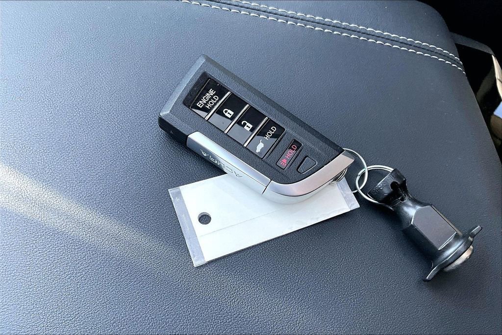 Certified 2026 Acura MDX w/ Technology Package image 12