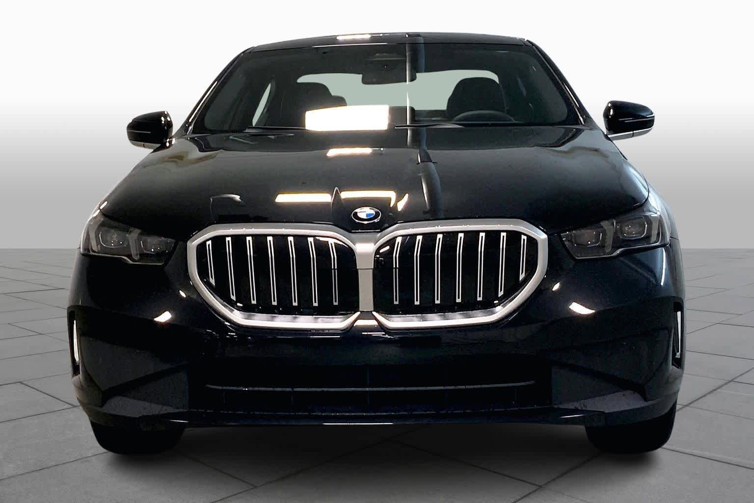New 2026 BMW 530i xDrive w/ Premium Package AWD/4WD image 3