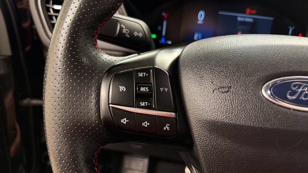 Used 2024 Ford Escape ST-Line AWD/4WD image 18