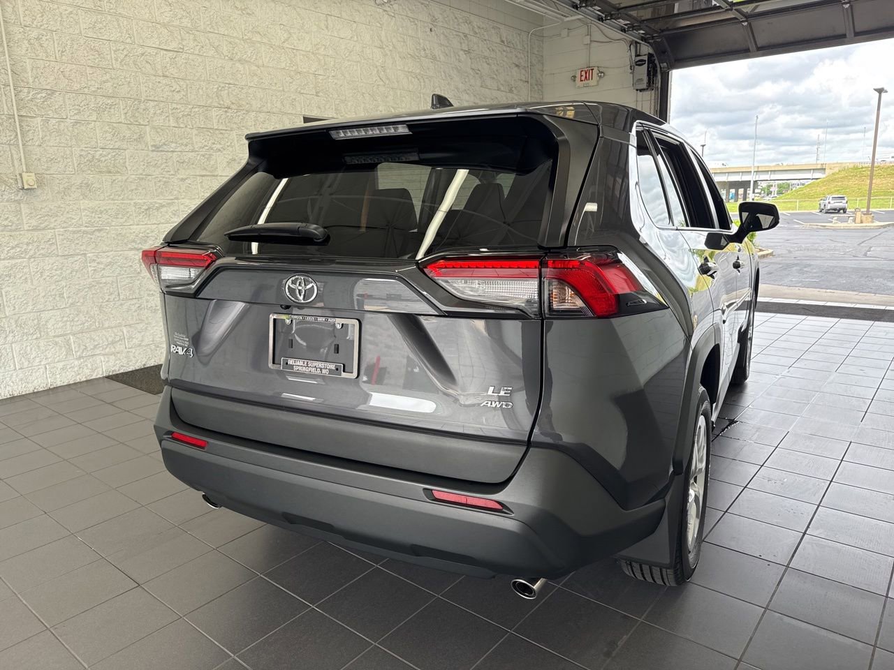 Certified 2025 Toyota RAV4 LE AWD/4WD image 7