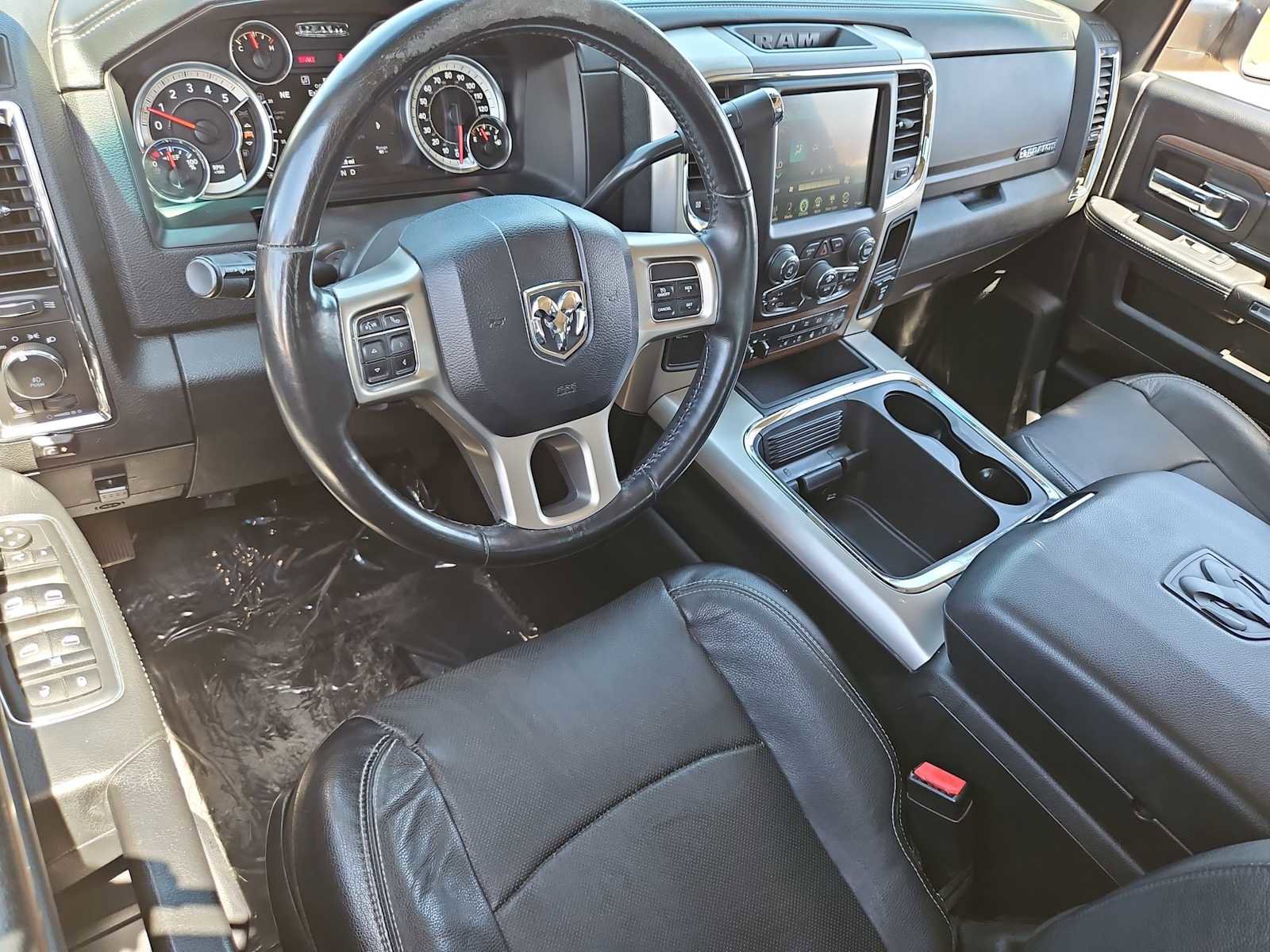 Used 2017 RAM 2500 Laramie w/ Sport Appearance Group AWD/4WD image 10