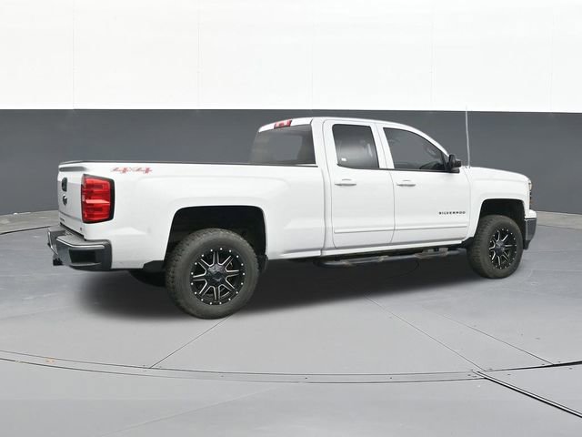 Used 2015 Chevrolet Silverado 1500 LT w/ LT Convenience Package image 16