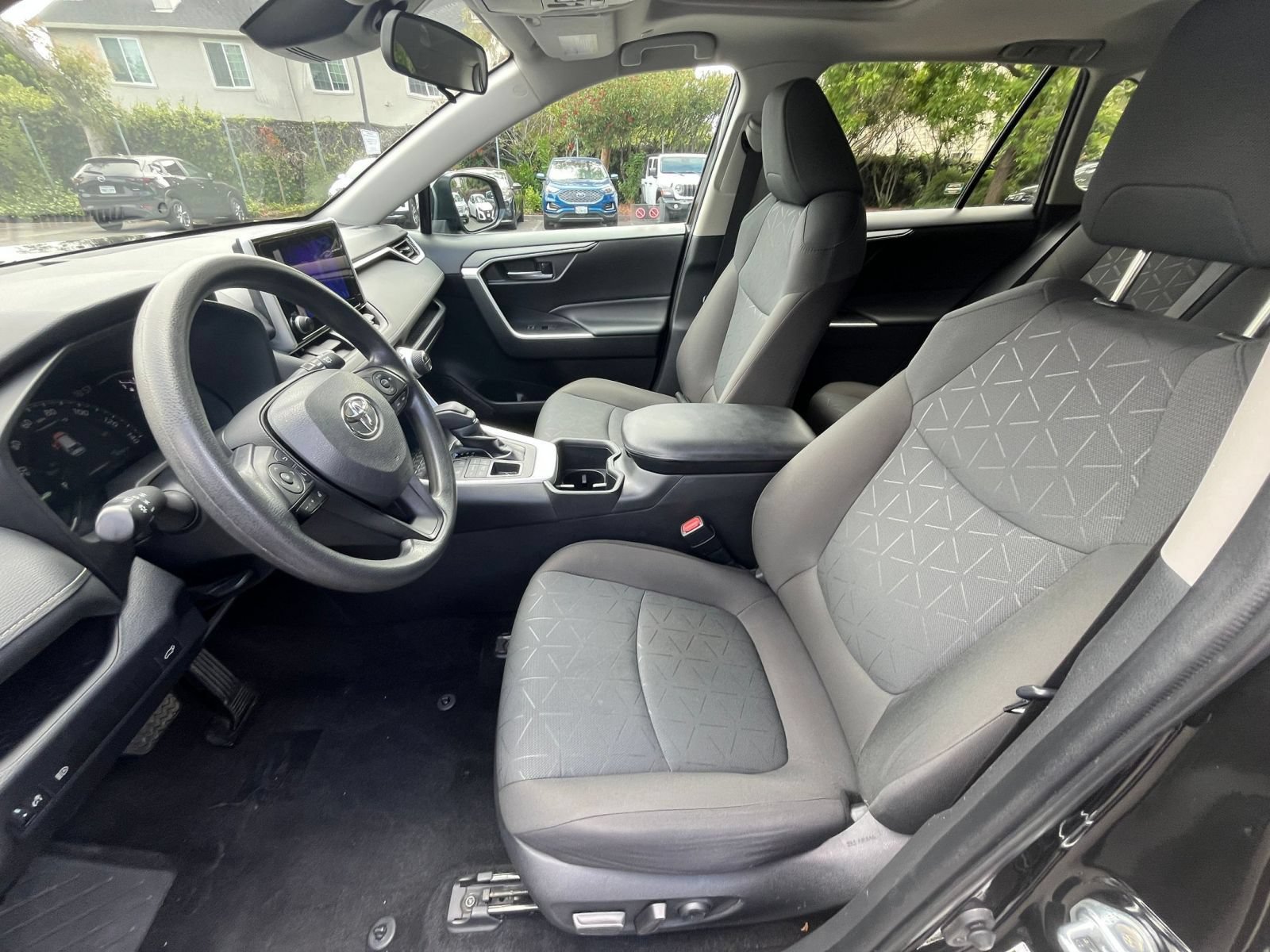 Used 2024 Toyota RAV4 XLE w/ Convenience Package AWD/4WD image 27