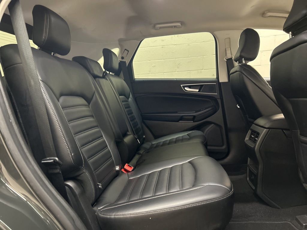 Used 2023 Ford Edge SEL image 16
