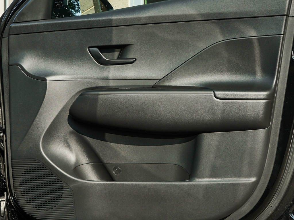 New 2026 Hyundai Kona SE image 9