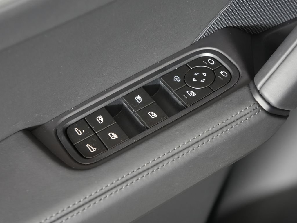 New 2026 Porsche Cayenne S AWD/4WD image 16