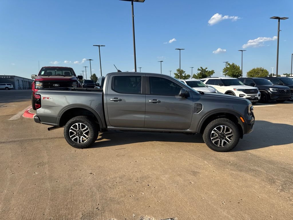 Used 2026 Ford Ranger Lariat w/ FX4 Off-Road Package AWD/4WD image 2