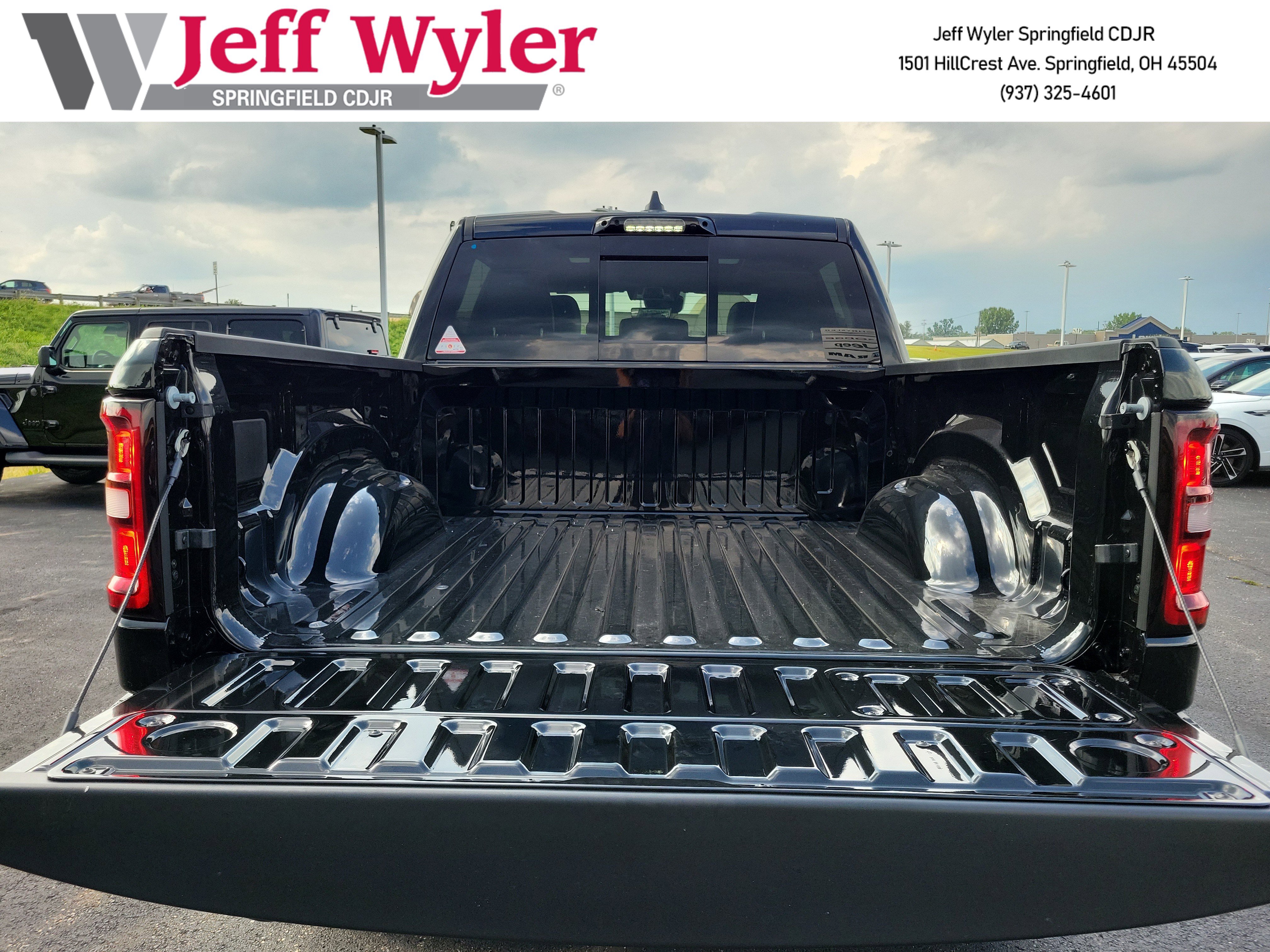 New 2026 RAM 1500 Laramie w/ Night Edition image 5