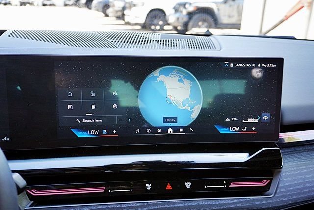 Used 2026 BMW 530i w/ Premium Package RWD image 26