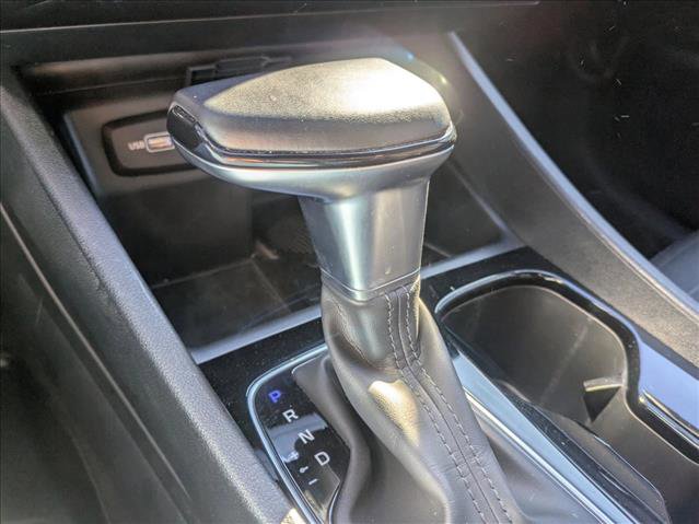 Used 2022 Hyundai Santa Cruz SEL Premium image 11